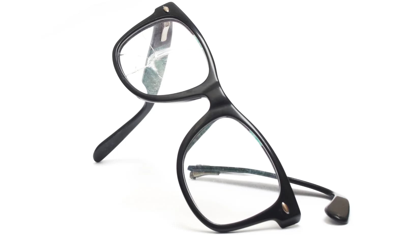 Cand trebuie sa iti schimbi ramele de ochelari? Semne ca ai nevoie de un upgrade