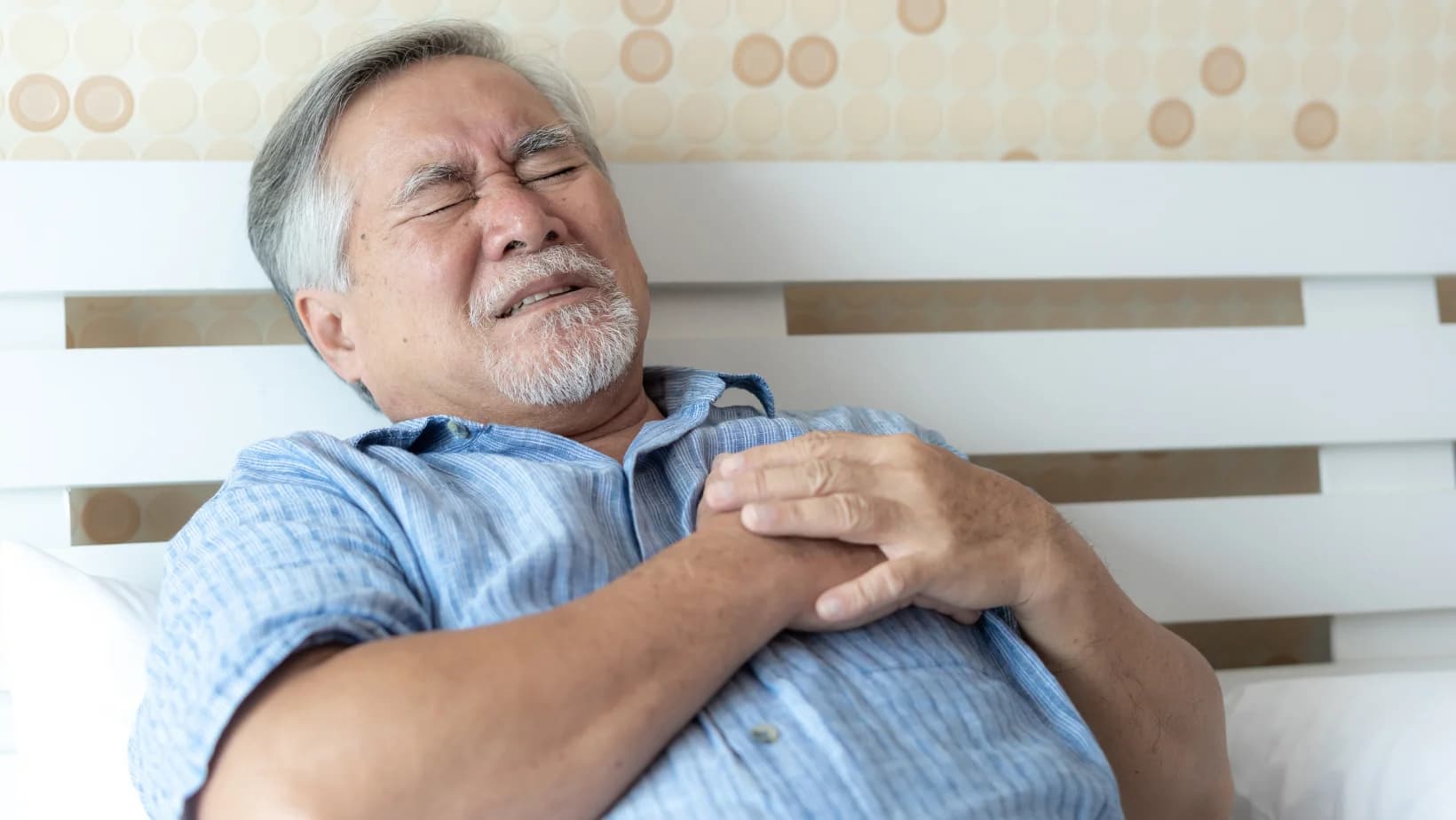 De ce apare durerea toracica doar in timpul noptii?