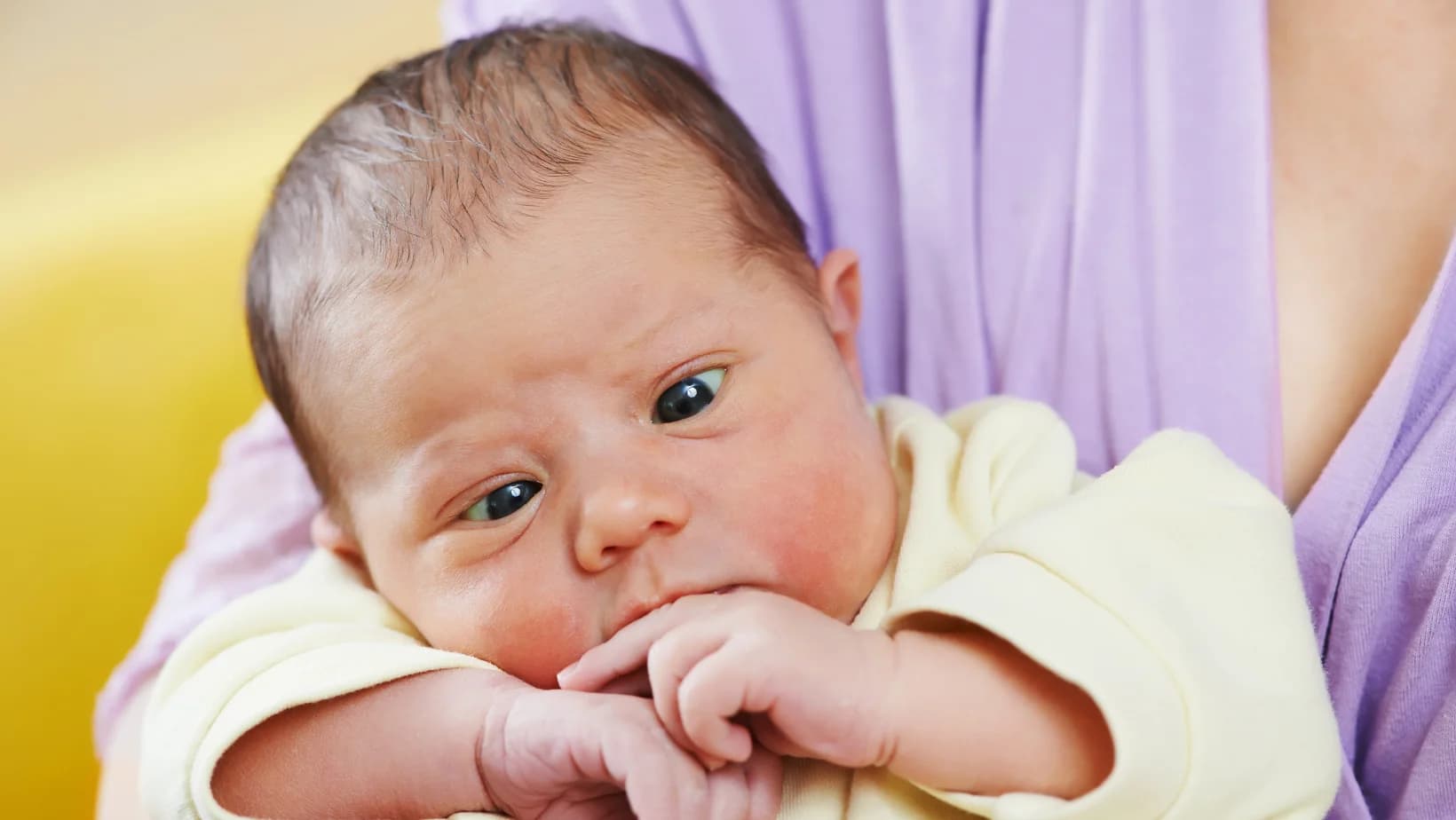 Oftalmologia pediatrica: Cum sa recunosti semnele de strabism la nou-nascuti